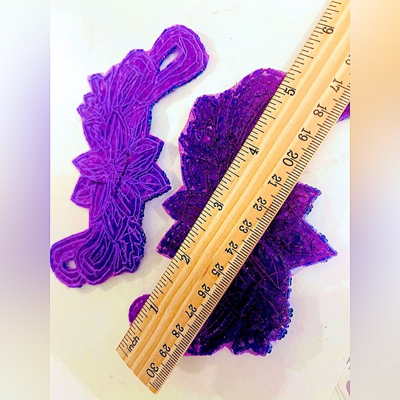 pair of beaded sequin appliqués vintage Artisan floral design ethnic costume + - Picture 2 of 2